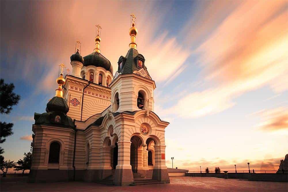 Красивые места Крыма. Церковь воскресения Христа