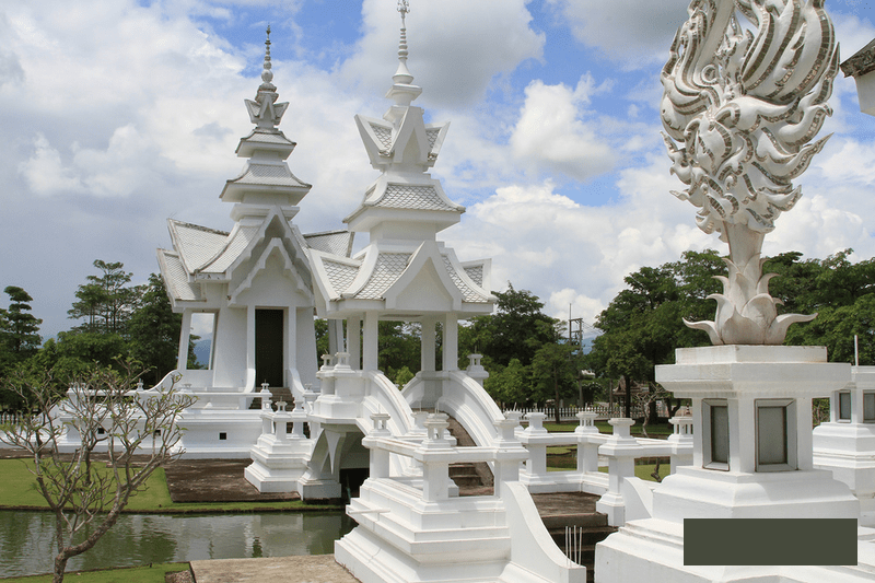 Красоты храма Ват Ронг Кхун