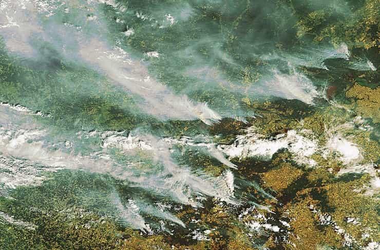 Дым от лесных пожаров над Москвой, июль 2010 года