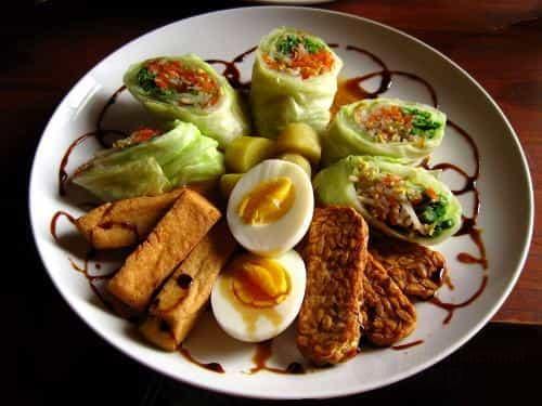 Гадо-гадо - индонезийское блюдо